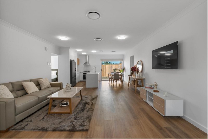 Photo - 4 Latifa Glade, Riverstone NSW 2765 - Image 3