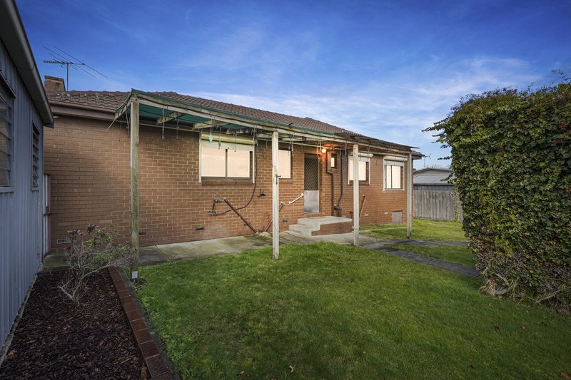 Photo - 4 Latimer Street, Noble Park VIC 3174 - Image 9