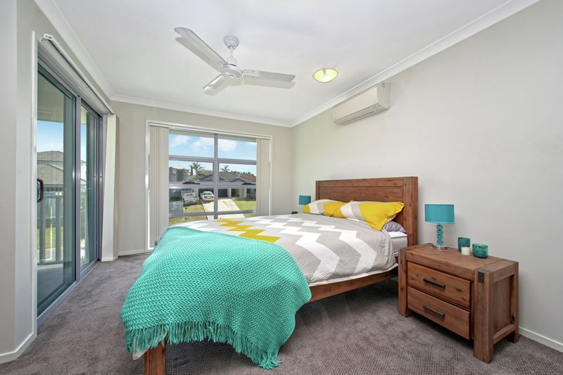 Photo - 4 Latona Street, Warner QLD 4500 - Image 6