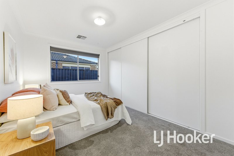 Photo - 4 Laurel Lane, Pakenham VIC 3810 - Image 14