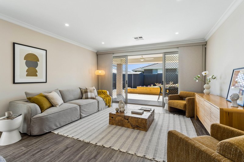 Photo - 4 Lawder Road, Blakeview SA 5114 - Image 6