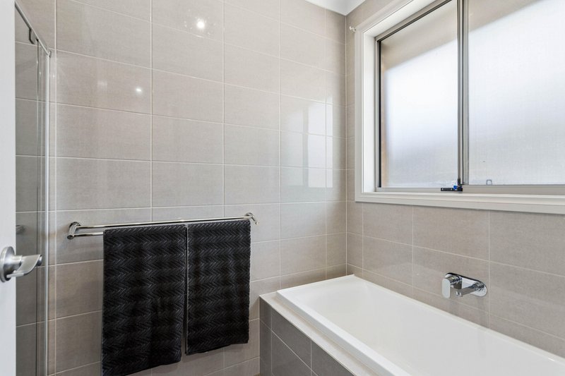 Photo - 4 Lawder Road, Blakeview SA 5114 - Image 14