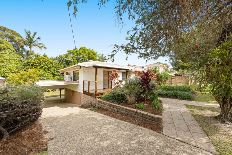 Photo - 4 Lawley Street, Dicky Beach QLD 4551 - Image 4