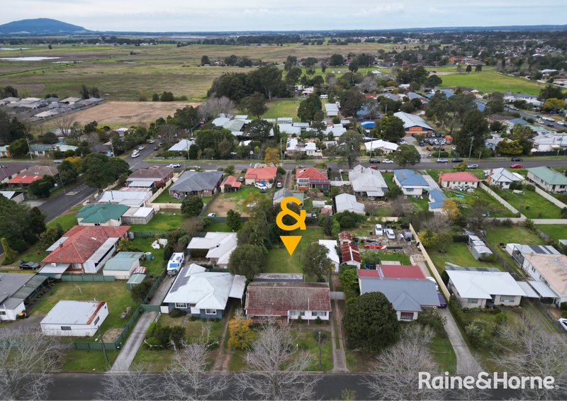 Photo - 4 Leatham Avenue, Nowra NSW 2541 - Image 13