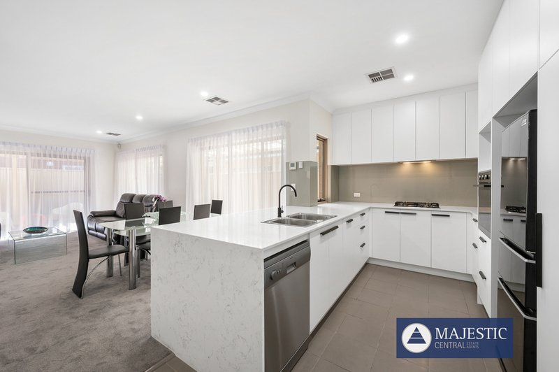 Photo - 4 Leece Place, Booragoon WA 6154 - Image 6