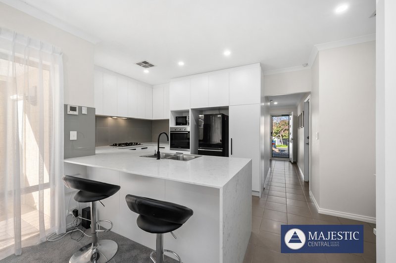 Photo - 4 Leece Place, Booragoon WA 6154 - Image 7