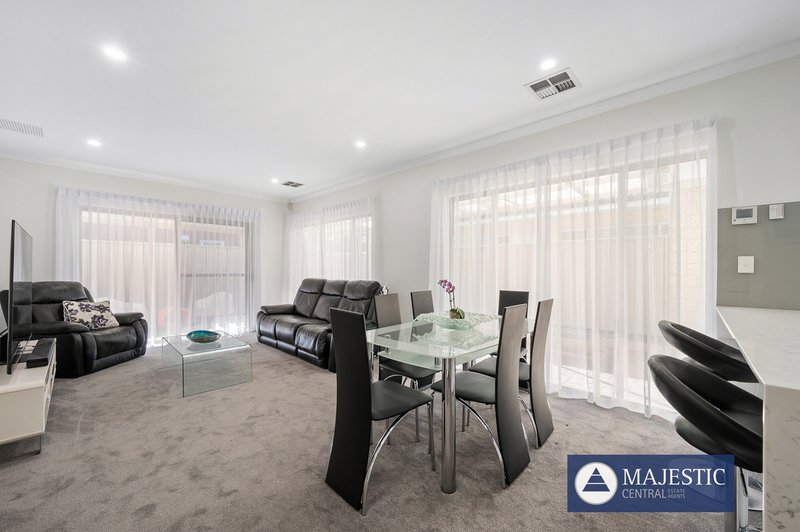 Photo - 4 Leece Place, Booragoon WA 6154 - Image 8
