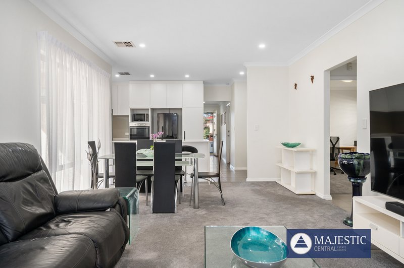 Photo - 4 Leece Place, Booragoon WA 6154 - Image 11