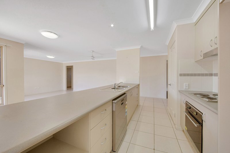 Photo - 4 Leichhardt Court, Glen Eden QLD 4680 - Image 7