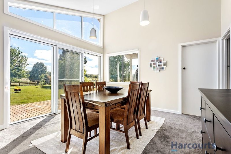 Photo - 4 Leitch Road, Scarsdale VIC 3351 - Image 4