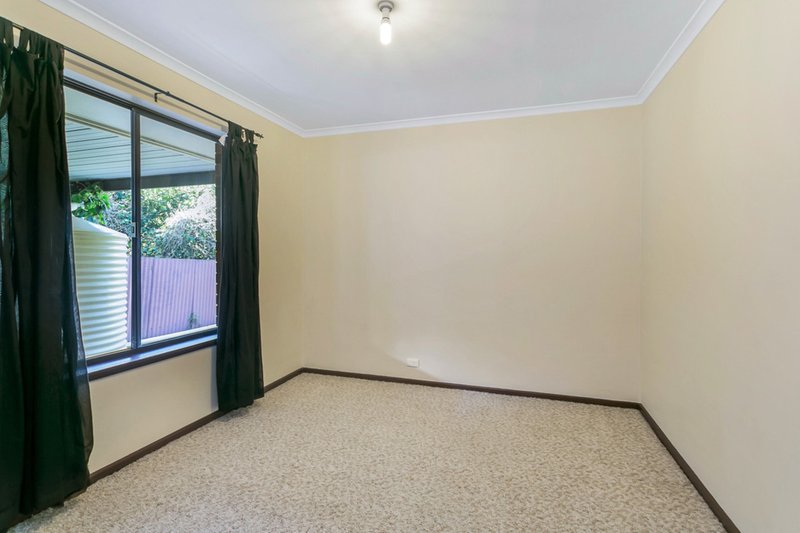 Photo - 4 Leonis Avenue, Hope Valley SA 5090 - Image 10