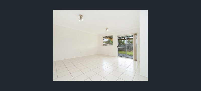 Photo - 4 Leru Street, Mansfield QLD 4122 - Image 3