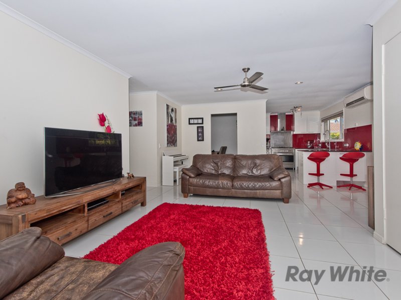 Photo - 4 Lerwick Court, Bracken Ridge QLD 4017 - Image 3