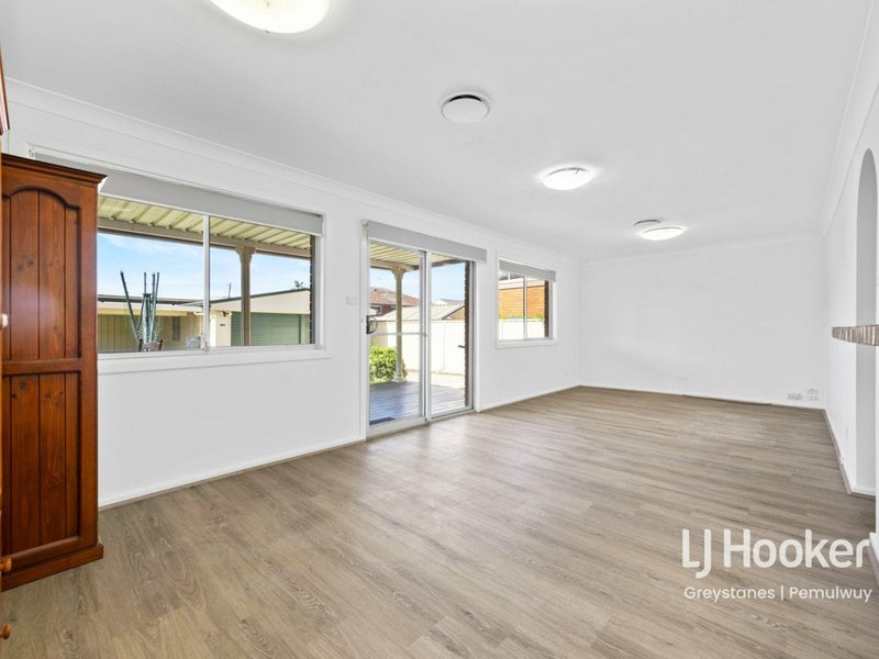 Photo - 4 Lester Road, Greystanes NSW 2145 - Image 2