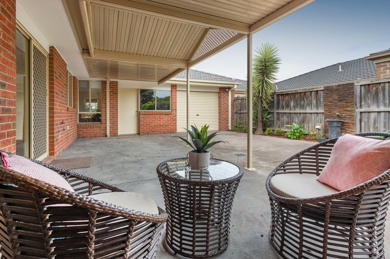 Photo - 4 Lia Amie Place, Berwick VIC 3806 - Image 19