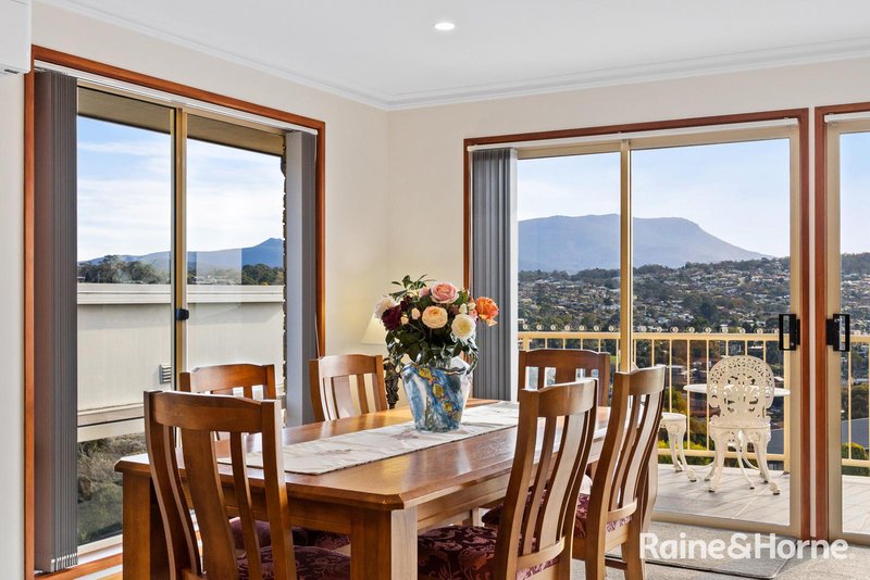 Photo - 4 Liberty Court, Blackmans Bay TAS 7052 - Image 7