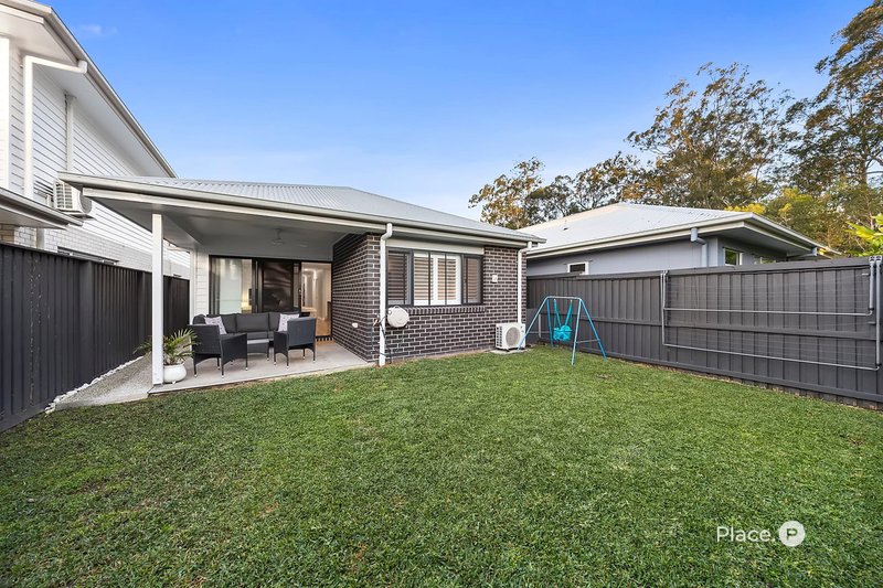 Photo - 4 Lincoln Crescent, Upper Kedron QLD 4055 - Image 7