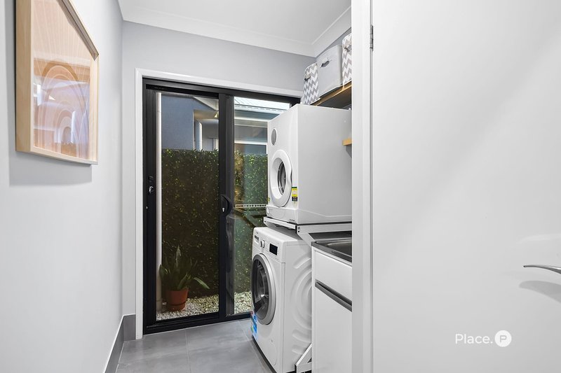 Photo - 4 Lincoln Crescent, Upper Kedron QLD 4055 - Image 14