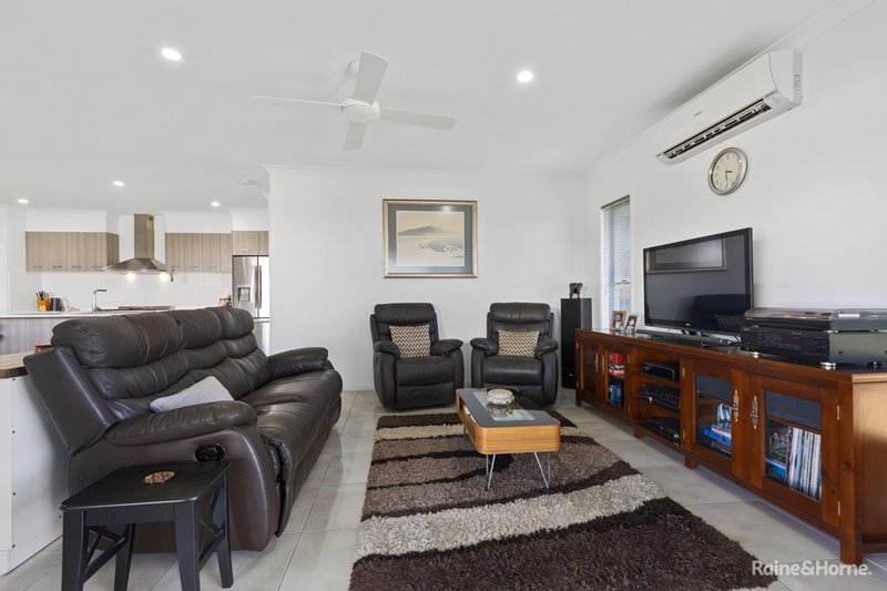 Photo - 4 Lindwall Avenue, Pottsville NSW 2489 - Image 8