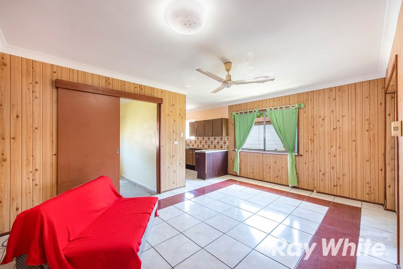 Photo - 4 Link Street, Woodridge QLD 4114 - Image 4