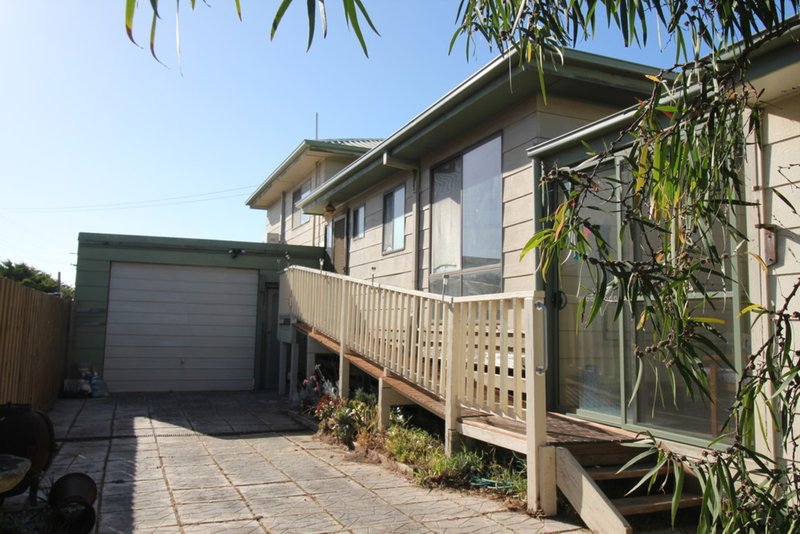 4 Links Street, Surf Beach VIC 3922