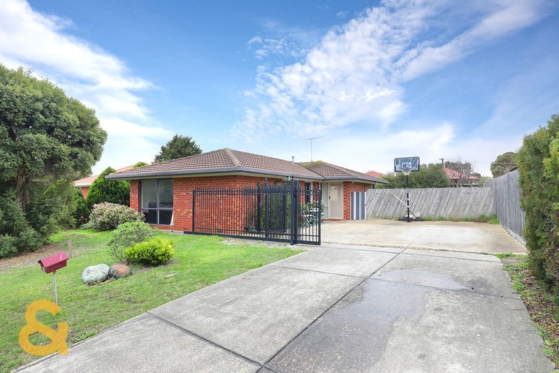 4 Linton Way, Meadow Heights VIC 3048