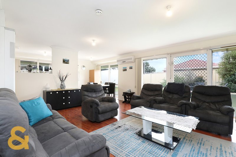 Photo - 4 Linton Way, Meadow Heights VIC 3048 - Image 3