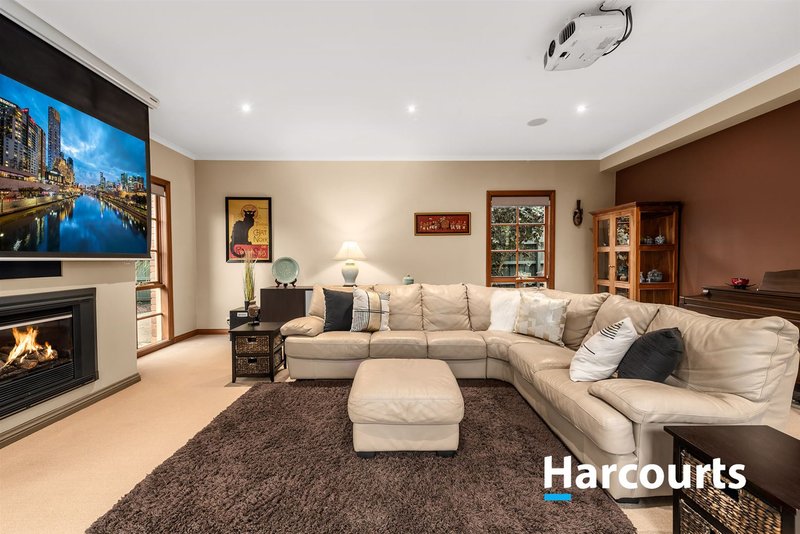 Photo - 4 Lisa Close, Wantirna South VIC 3152 - Image 6