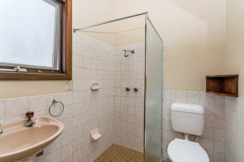 Photo - 4 Lisa Place, Grange SA 5022 - Image 3