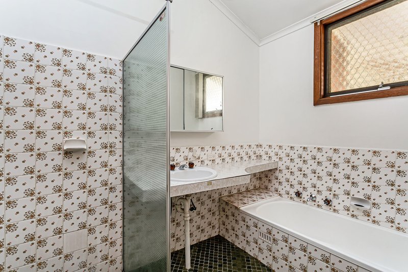 Photo - 4 Lisa Place, Grange SA 5022 - Image 7