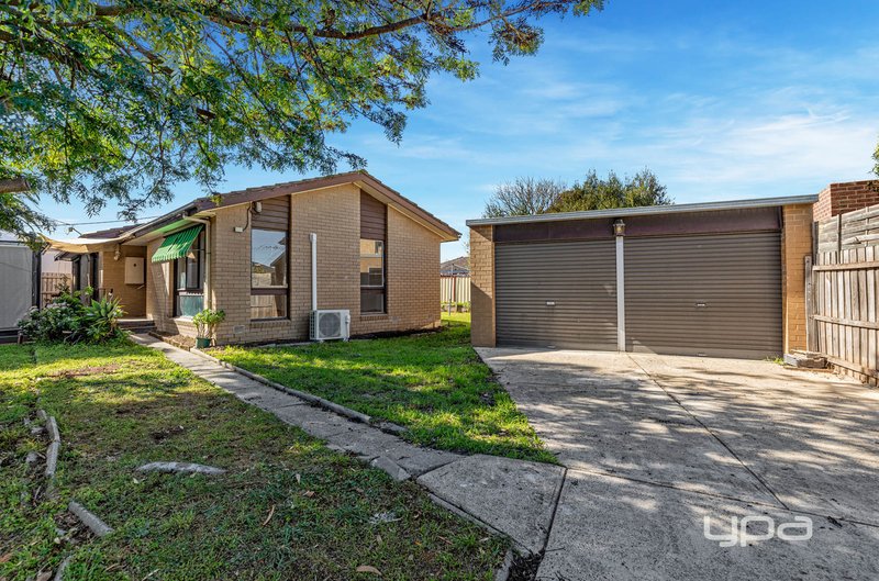 4 Lisbon Court, Kings Park VIC 3021