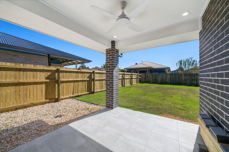 Photo - 4 Little Court, Morayfield QLD 4506 - Image 14