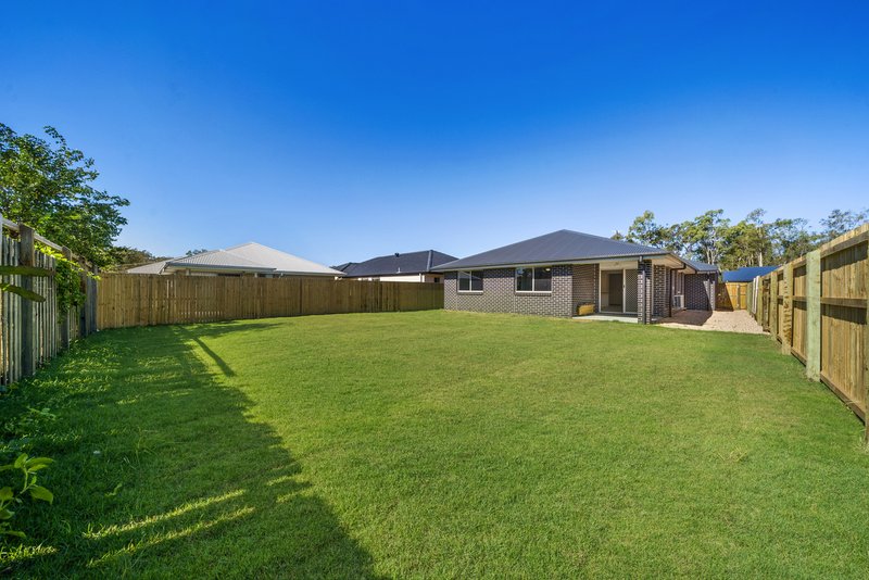 Photo - 4 Little Court, Morayfield QLD 4506 - Image 15