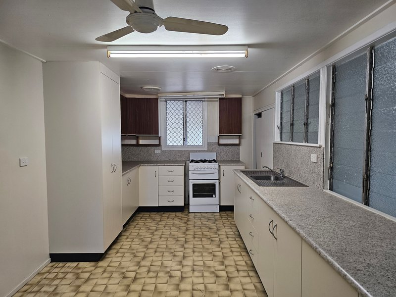Photo - 4 Little Young Street, Ayr QLD 4807 - Image 4
