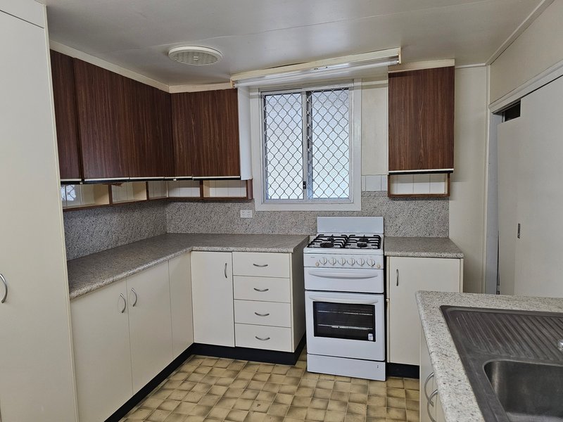 Photo - 4 Little Young Street, Ayr QLD 4807 - Image 5