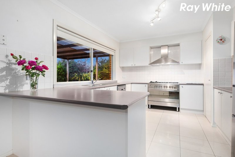 Photo - 4 Livingstone Boulevard, Pakenham VIC 3810 - Image 5