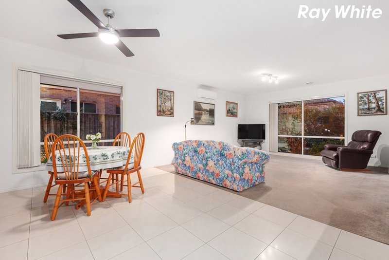 Photo - 4 Livingstone Boulevard, Pakenham VIC 3810 - Image 6