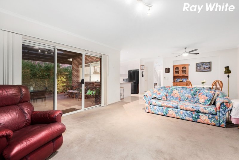 Photo - 4 Livingstone Boulevard, Pakenham VIC 3810 - Image 8