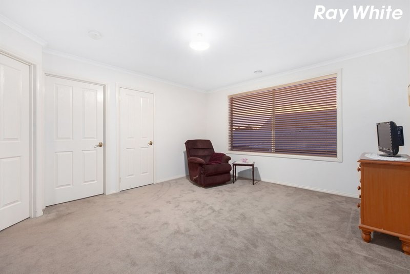 Photo - 4 Livingstone Boulevard, Pakenham VIC 3810 - Image 11