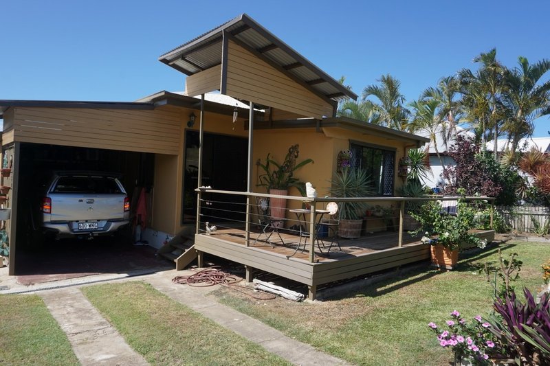 Photo - 4 Livingstone Street, Bowen QLD 4805 - Image 5