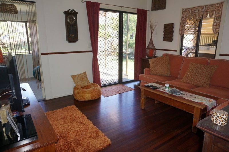 Photo - 4 Livingstone Street, Bowen QLD 4805 - Image 11