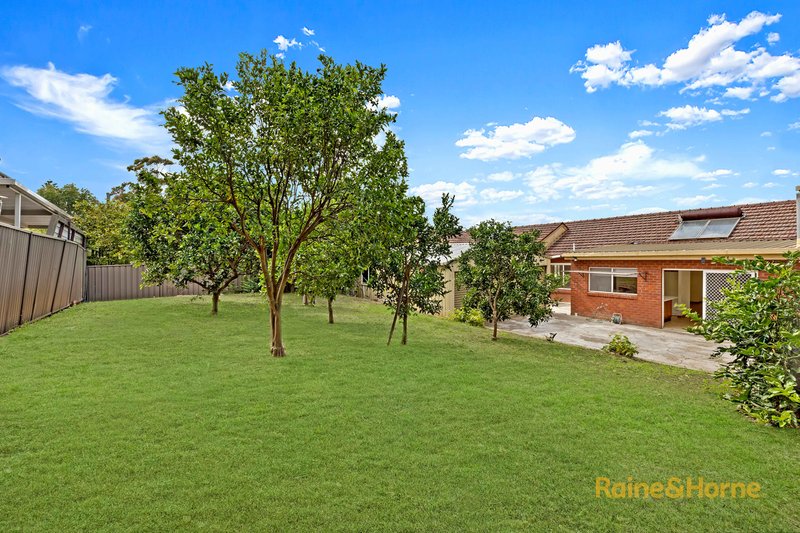 Photo - 4 Loch Awe Crescent, Carlingford NSW 2118 - Image 2