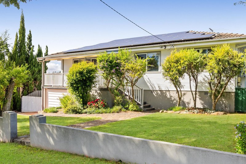 Photo - 4 Loch Street, Centenary Heights QLD 4350 - Image 1