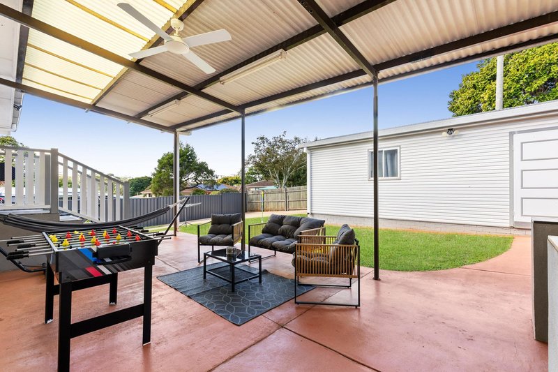 Photo - 4 Loch Street, Centenary Heights QLD 4350 - Image 14
