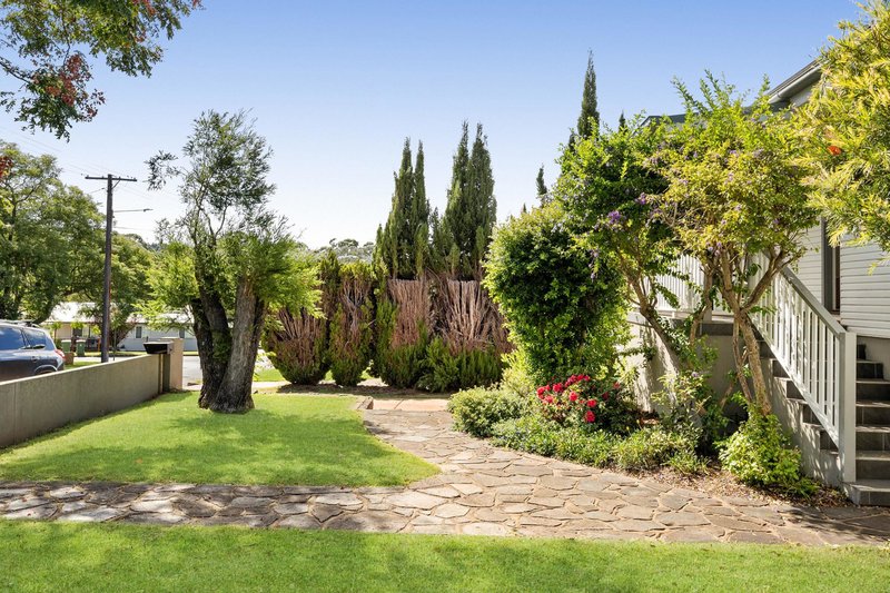 Photo - 4 Loch Street, Centenary Heights QLD 4350 - Image 17