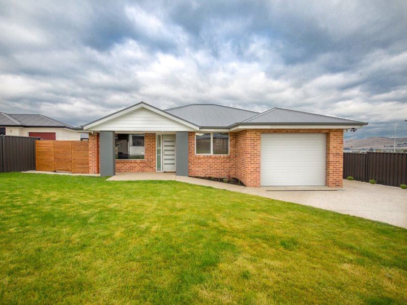 4 Loch Way, Oakdowns TAS 7019