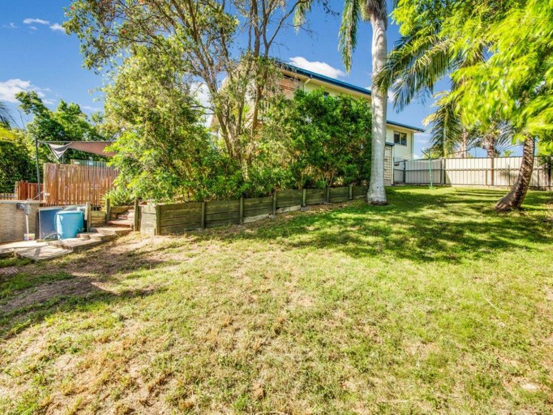 Photo - 4 Lomandra Street, Boyne Island QLD 4680 - Image 16