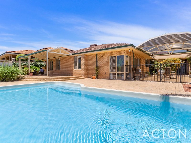 4 Longreach Parade, Coogee WA 6166