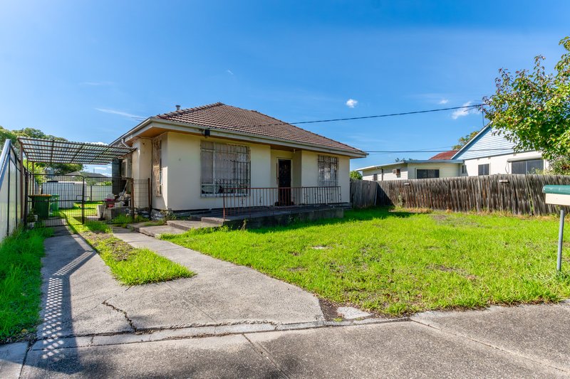 Photo - 4 Lord Place, Braybrook VIC 3019 - Image 1