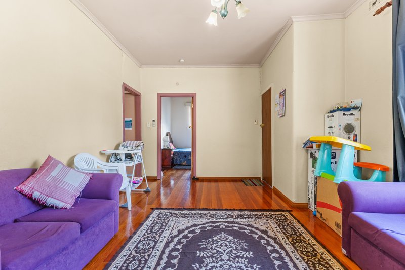 Photo - 4 Lord Place, Braybrook VIC 3019 - Image 4